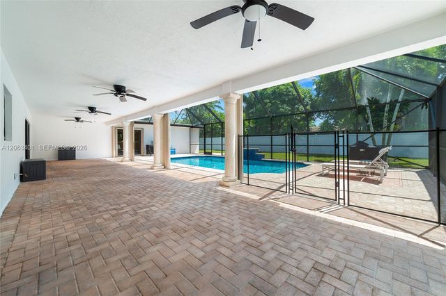 1520 SW 68th Avenue, Plantation, FL 33317