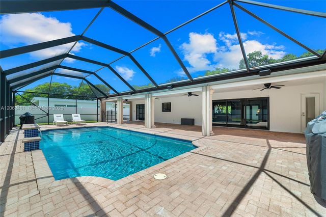 1520 SW 68th Avenue, Plantation, FL 33317