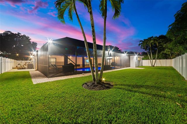 1520 SW 68th Avenue, Plantation, FL 33317