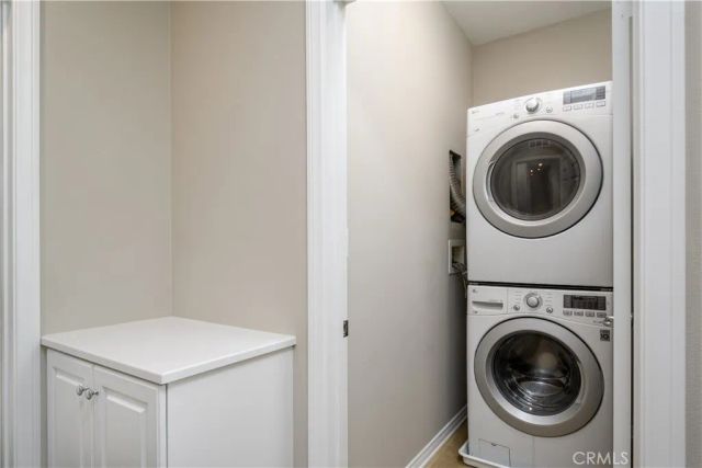 8008 Olive, Downey, CA 90241
