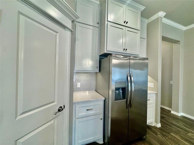 1608 NE 33rd Terrace, Moore, OK 73160