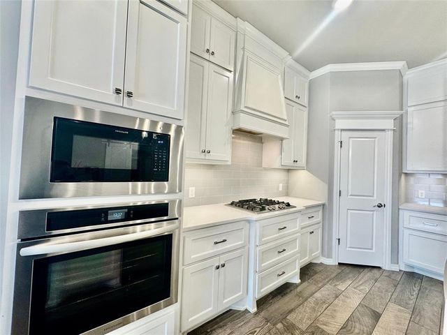 1608 NE 33rd Terrace, Moore, OK 73160