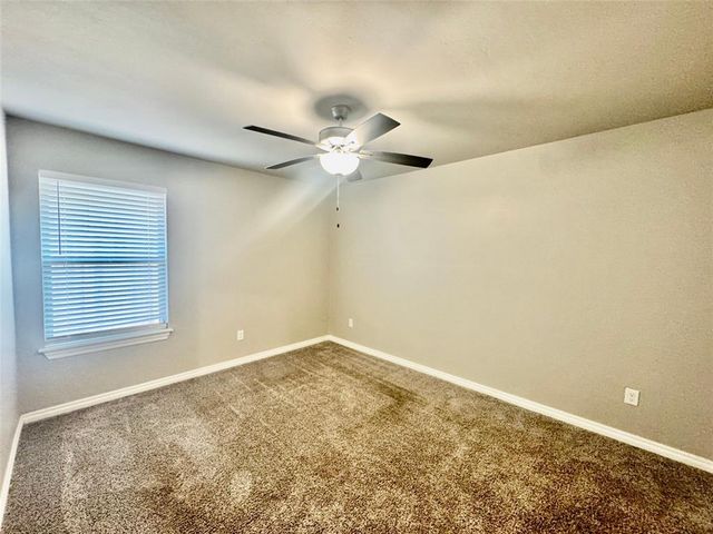 1608 NE 33rd Terrace, Moore, OK 73160