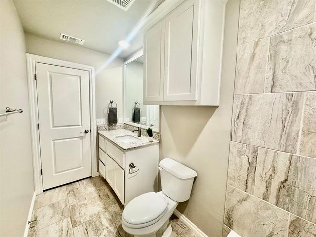 1608 NE 33rd Terrace, Moore, OK 73160