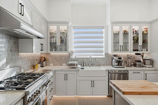 5728 Kemper Place 401, Dublin, CA 94568