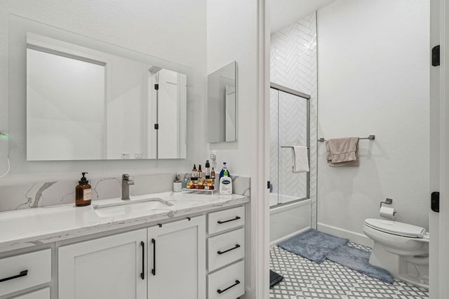 5728 Kemper Place 401, Dublin, CA 94568