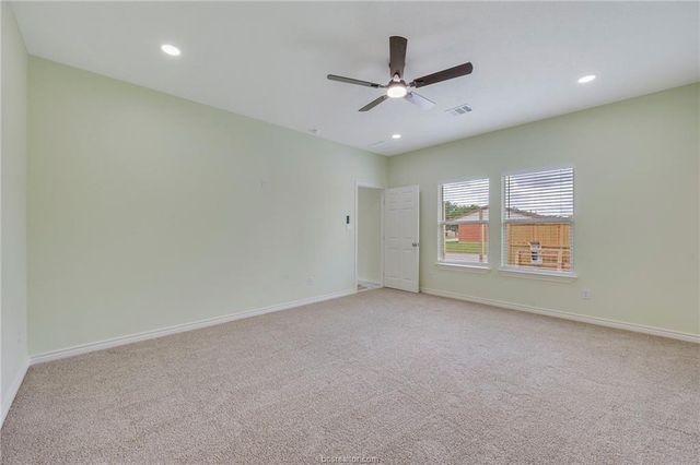 1400 W 18th Street, Bryan, TX 77803