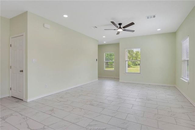 1400 W 18th Street, Bryan, TX 77803