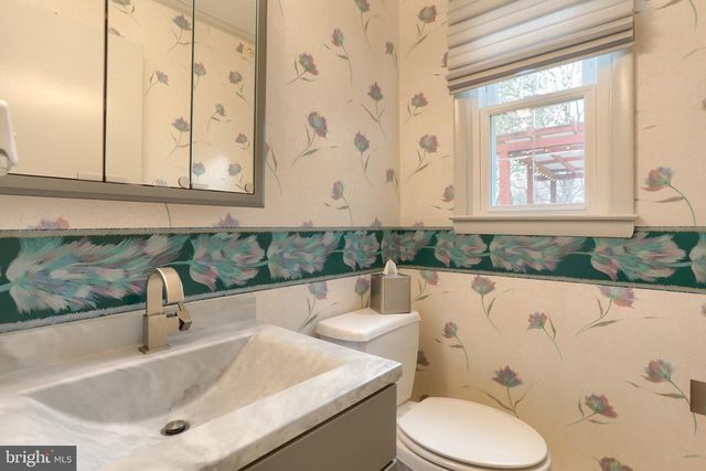 1142 PARK DR, Palmyra, PA 17078