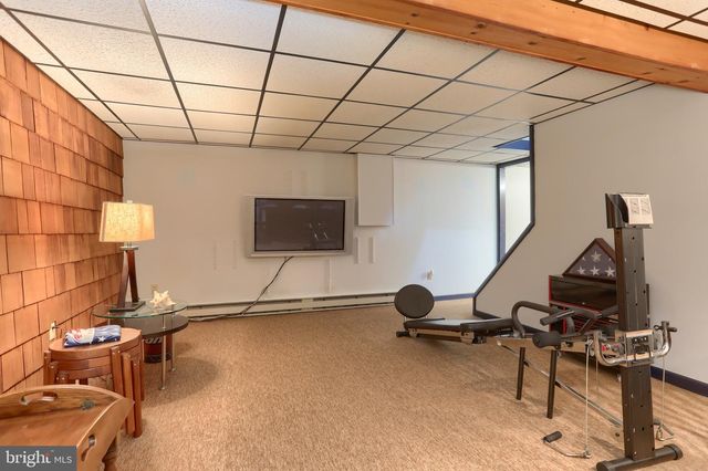 1142 PARK DR, Palmyra, PA 17078