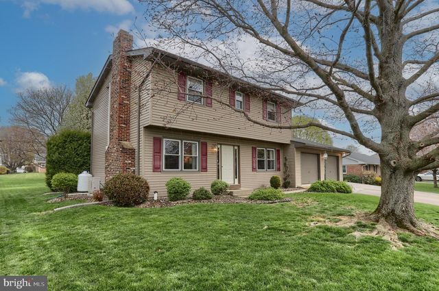 1142 PARK DR, Palmyra, PA 17078