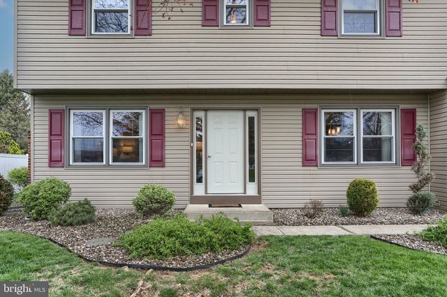 1142 PARK DR, Palmyra, PA 17078