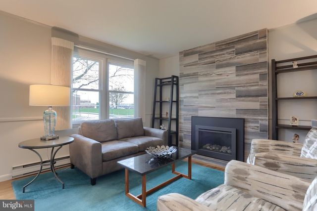 1142 PARK DR, Palmyra, PA 17078