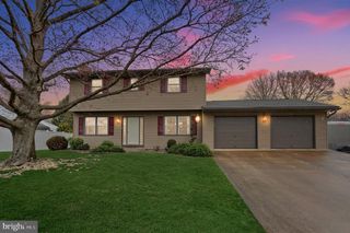 1142 PARK DR, Palmyra, PA 17078