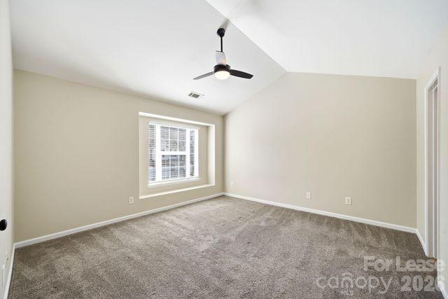 11112 Saintsbury Place, Charlotte, NC 28270