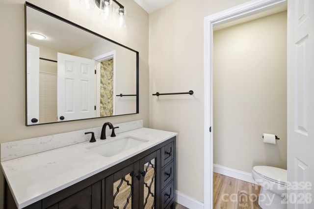 11112 Saintsbury Place, Charlotte, NC 28270