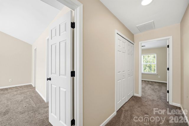 11112 Saintsbury Place, Charlotte, NC 28270