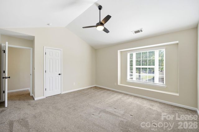 11112 Saintsbury Place, Charlotte, NC 28270