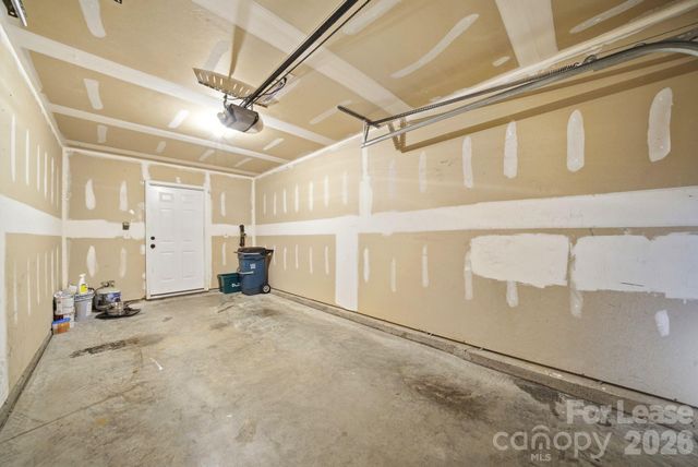 11112 Saintsbury Place, Charlotte, NC 28270