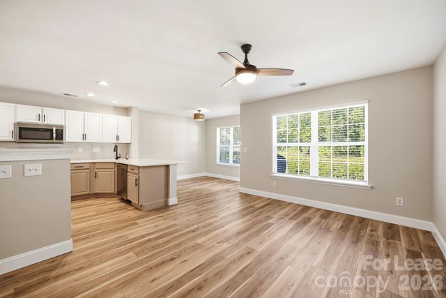 11112 Saintsbury Place, Charlotte, NC 28270