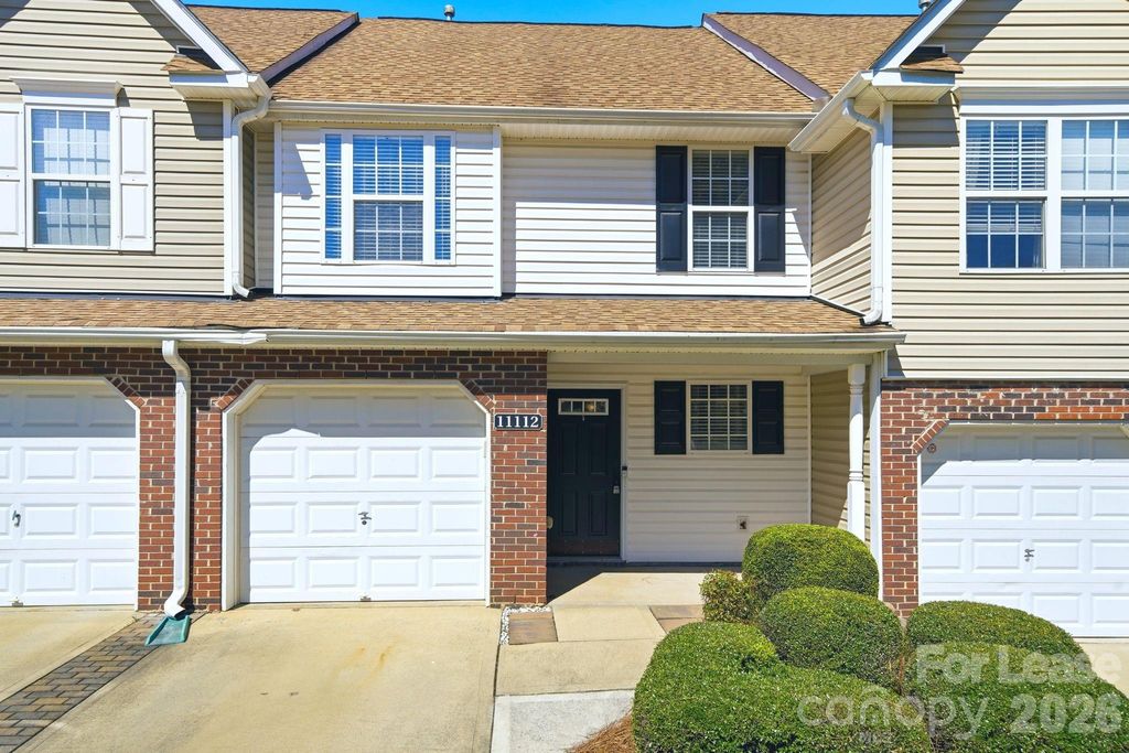 11112 Saintsbury Place, Charlotte, NC 28270