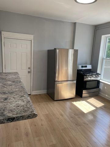 451 E 111th Street 2R, Chicago, IL 60628