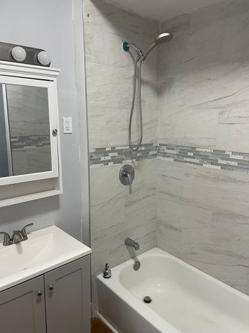 451 E 111th Street 2R, Chicago, IL 60628