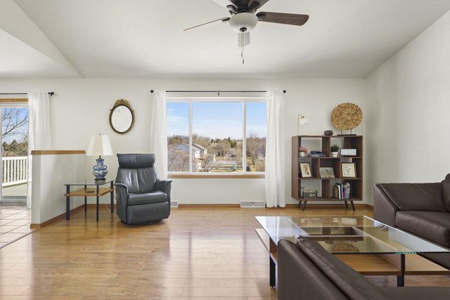 521 Military Ridge Drive, Verona, WI 53593