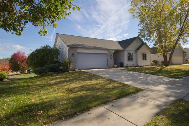 521 Military Ridge Drive, Verona, WI 53593