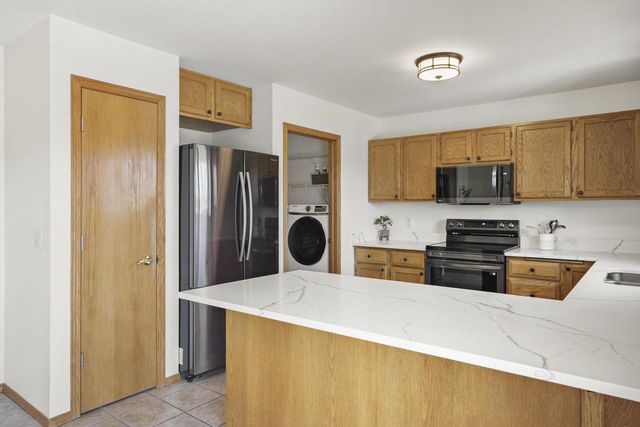 521 Military Ridge Drive, Verona, WI 53593