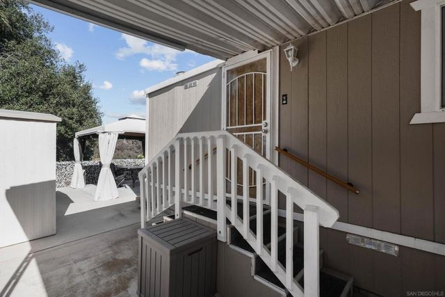 2750 WheatStone 110, San Diego, CA 92111