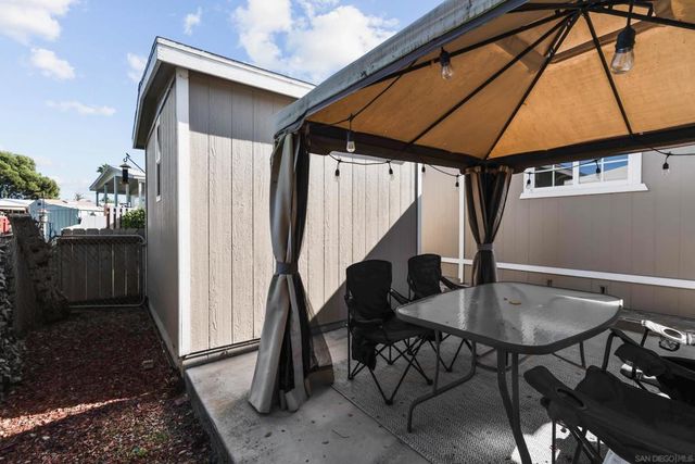 2750 WheatStone 110, San Diego, CA 92111