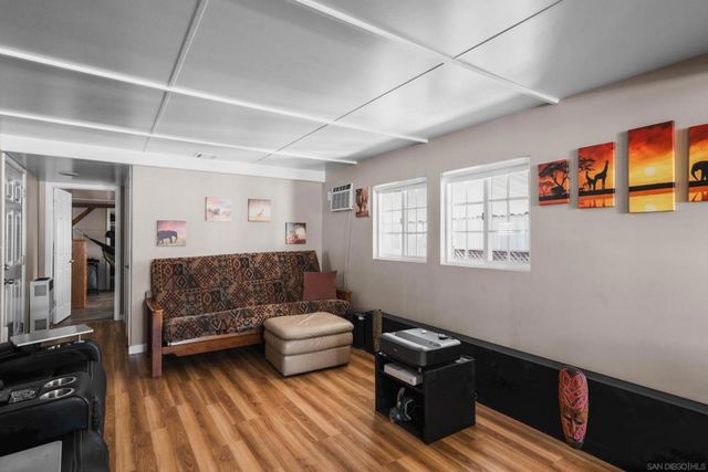 2750 WheatStone 110, San Diego, CA 92111