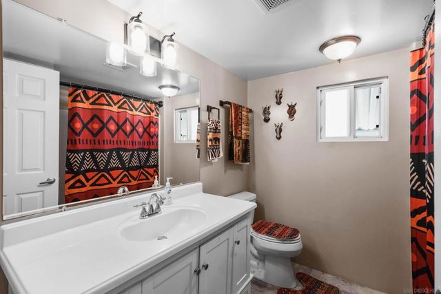 2750 WheatStone 110, San Diego, CA 92111