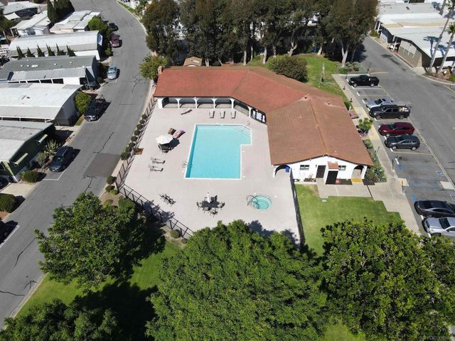 2750 WheatStone 110, San Diego, CA 92111