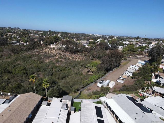 2750 WheatStone 110, San Diego, CA 92111