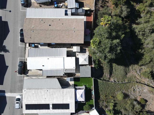 2750 WheatStone 110, San Diego, CA 92111