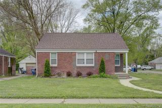 16661 Five Points Street, Redford, MI 48240