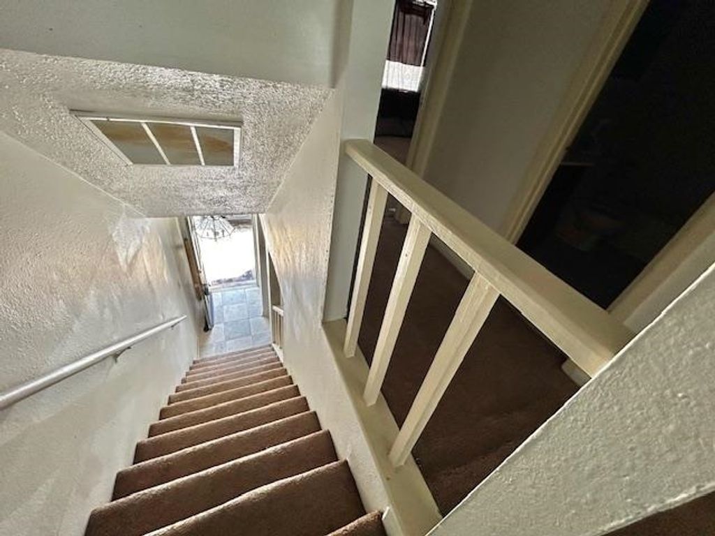 Image 5 of property listing at 2325 W Pensacola St Apt 161, Tallahassee, FL 32304