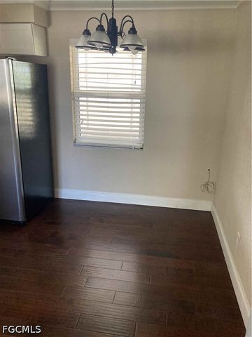 724 Sesame CT, Cape Coral, FL 33904