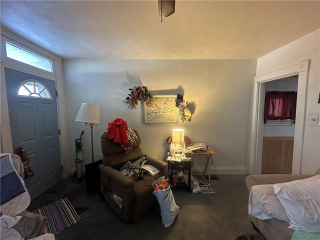 83 Frazier Avenue, Mckees Rocks, PA 15136