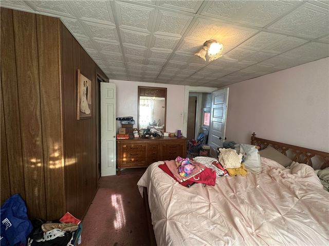 83 Frazier Avenue, Mckees Rocks, PA 15136