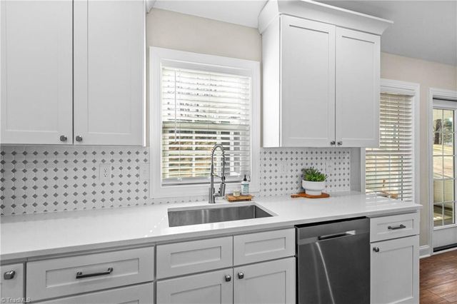 148 Kanah Court, Winston-salem, NC 27107