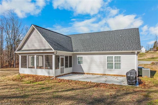 148 Kanah Court, Winston-salem, NC 27107