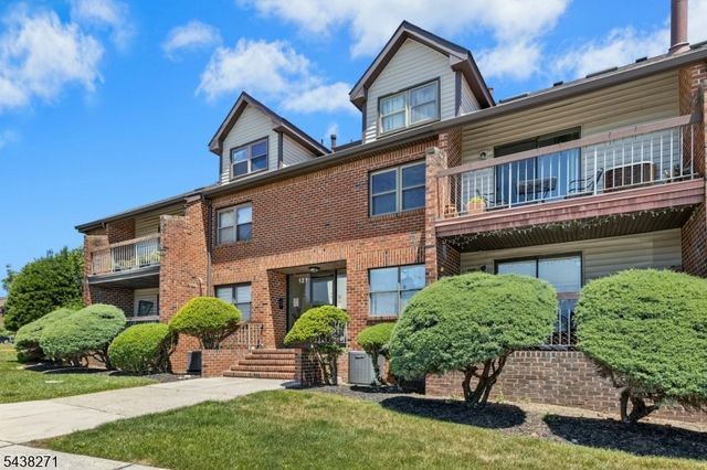 121 Beverly Hill Ter, Woodbridge Twp., NJ 07095
