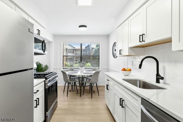 121 Beverly Hill Ter, Woodbridge Twp., NJ 07095
