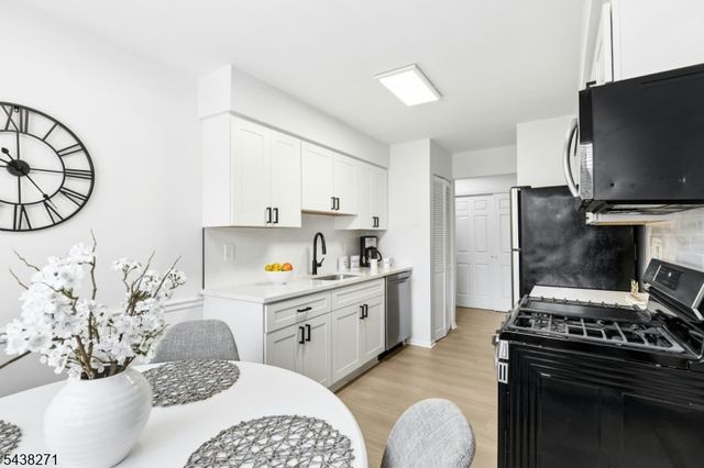 121 Beverly Hill Ter, Woodbridge Twp., NJ 07095