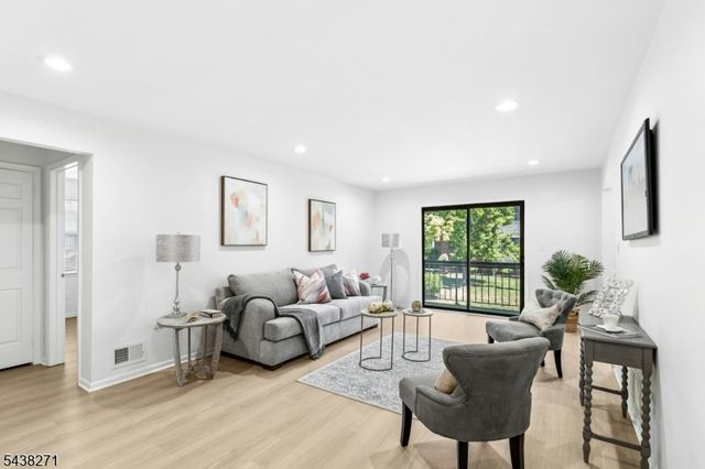 121 Beverly Hill Ter, Woodbridge Twp., NJ 07095