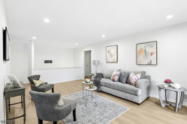 121 Beverly Hill Ter, Woodbridge Twp., NJ 07095