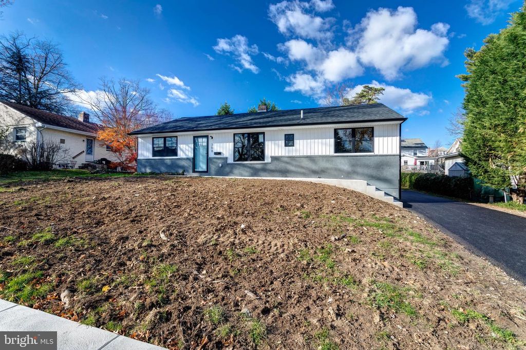 308 LENOX RD, Havertown, PA 19083